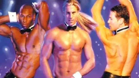 Chippendales rozbiorą się dla Polek