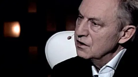 "Dla jego dobra" - Kwiatkowski o Piesiewiczu