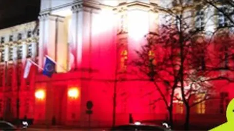 Iluminacja siedziby Tuska