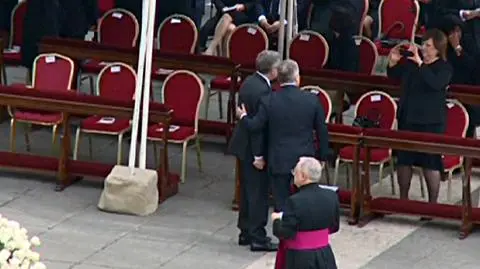 Prezydencka fotka na kanonizacji. Wybraliście wideo tygodnia