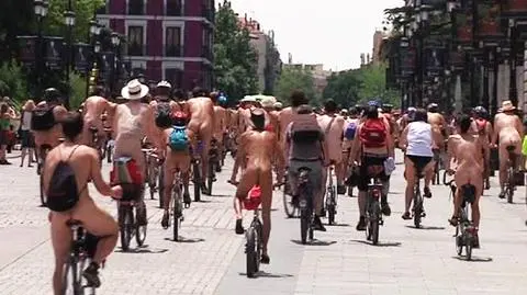Masa krytyczna na golasa 