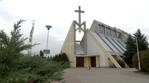 13-year-old boy spat out the communion wafer. Priest called the police