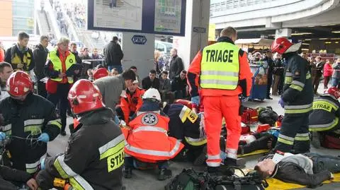 20 rannych i pożar nowego Dworca. Tak ćwiczy pogotowie