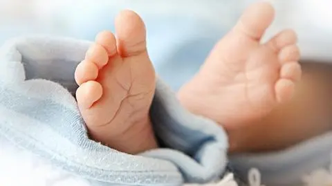 Zabrali noworodka ze szpitala. Prokuratura: mieli do tego prawo