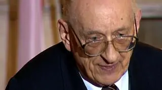 Władysław Bartoszewski z powściągliwością odnosi się do propozycji Angeli Merkel