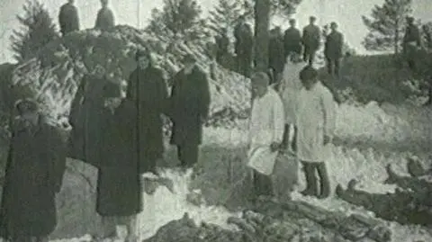 Więcej Polaków chce rosyjskich dokumentów ws. Katynia