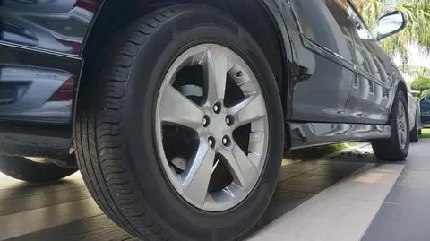 Dziecko prawdopodobnie przekręciło kluczyki w stacyjce