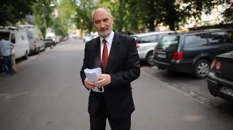 Kim jest Macierewicz?