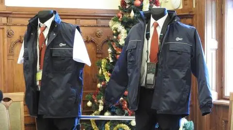 Umundurowani kontrolerzy w krakowskim MPK. Połowa nadal incognito