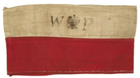 Opaska gen. "Bora" w Muzeum Powstania