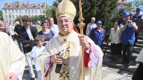 Abp Głódź o in vitro: chodzi o to, żeby ukrócić bezprawie