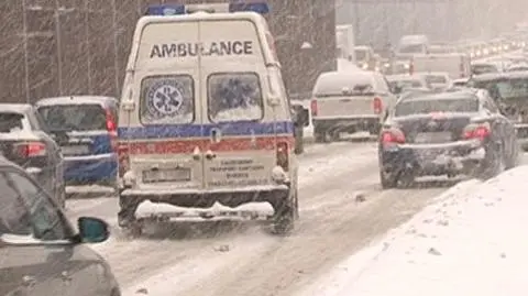 Odmroziła dłonie i stopy. Rodzice byli pijani