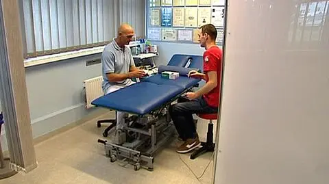 Stracił palce, nie stać go na opłacenie leczenia. NFZ i ZUS wiedzą jak pomóc