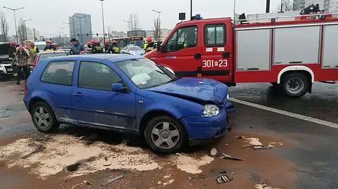 Karambol w Łodzi. 24 samochody uszkodzone