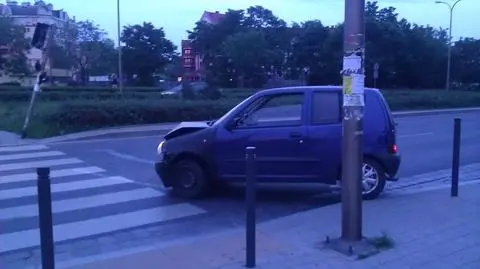 Rowerzysta potrącony
"Wjechał na czerwonym"