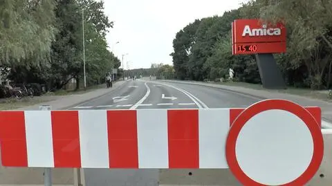 Most we Wronkach zamknięty. Nauczyciele będą prowadzić dzieci do szkół