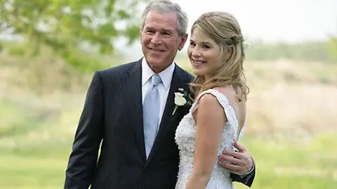 "Nie będę zmieniał pieluch". George W. Bush będzie dziadkiem