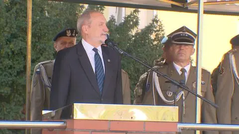 Antoni Macierewicz ostrzega przed wrogiem