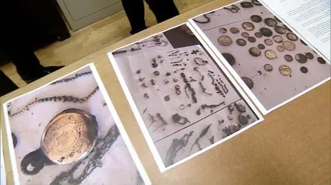 Kosztowności obejrzano, sfotografowano i zabezpieczono w sejfie