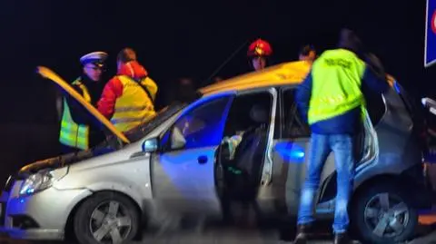 Wypadek 4 kolegów. 2 zginęło na miejscu, 3 w lesie, 4 z zarzutem