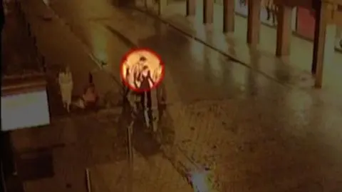 Odsiedział wyrok za brutalny gwałt. Teraz chce dowodzić swej niewinności