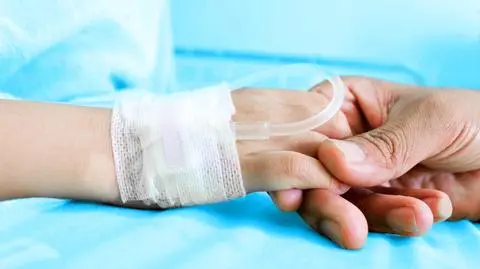 2-latka pobita przez konkubenta matki? Mężczyzna usłyszał zarzuty