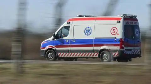 Karetką do bólu gardła. Większość wezwań ratowników bezpodstawna