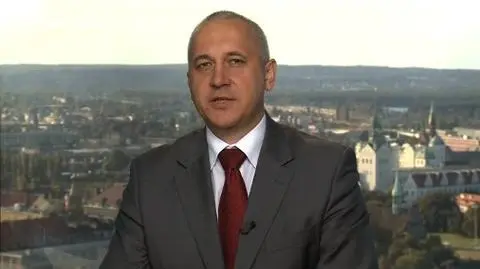 "Staniemy na uszach"