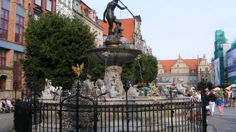 Kibice naruszyli fontannę Neptuna