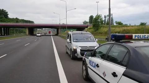 Pod prąd na autostradzie. "Tak robił mój tata"