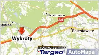 Ciągnik wjechał pod pociąg
