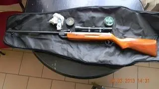 Strzelali z wiatrówki, potem schowali się w szafie