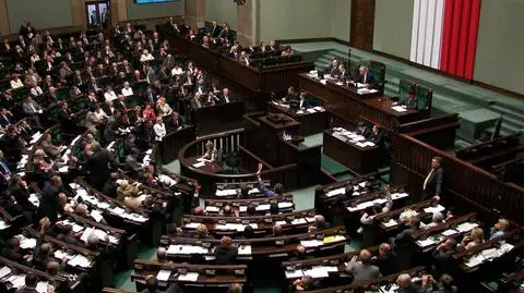 Sondaż dla "Faktów" TVN i TVN24: Polacy chcą rządów koalicyjnych