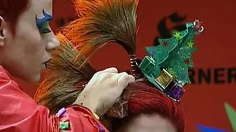 Nie ma świąt bez choinki na głowie!