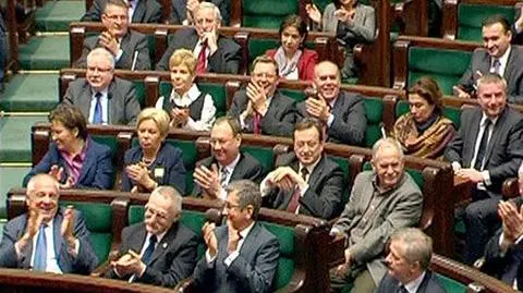 Platforma zwiera szyki przed bitwą 
o OFE