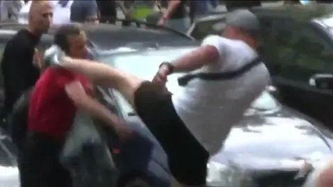 Policja poszukuje sprawcy, który podczas Marszu Równości złamał nastolatkowi obojczyk