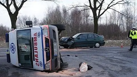 Staranował karetkę pogotowia