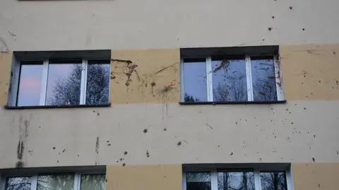 Nidzica. Zniszczyli elewację internatu. Rzucali keczupem i jogurtem