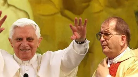 Spotkanie z o. Rydzykiem ograniczyło się do ucałowania ręki papieża