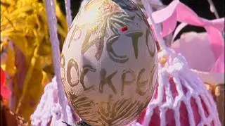 Kościół prawosławny i grekokatolicki świętują właśnie Zmartwychwstanie Jezusa Chrystusa. Z tej okazji w małej wiosce - Morkin w Serbii zorganizowano coroczny festiwal wielkanocnych jajek. (APTN)