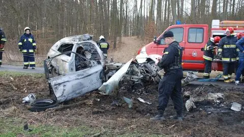 Wypadek w Liczu. Zginął kierowca