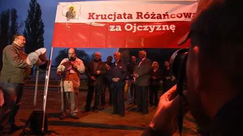 Koncert Behemotha w dawnej Stoczni Gdańskiej, protesty i modlitwy. "Nergal łamie prawo"