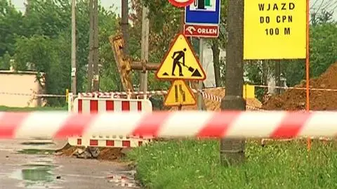 Bomba leżała obok stacji benzynowej