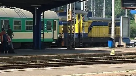 Kolejarze okradli pasażerkę