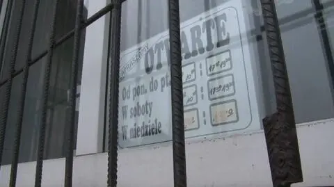 Włamał się do sklepu. Właścicielowi obiecał zwrócić to, co zjadł