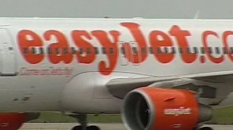 Easyjet waży pasażerów. I każe dopłacać