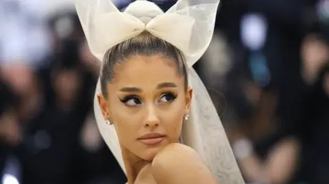 Pete Davidson zażartował z zamachu. Ariana Grande broni narzeczonego