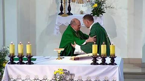 Ks. Lemański powitał nowego administratora parafii