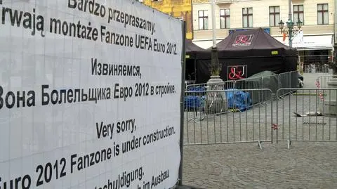 Strefa kibica: budują i przepraszają