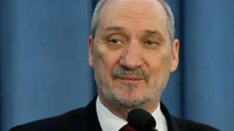 Macierewicz doniósł na byłego ministra i szefa BOR